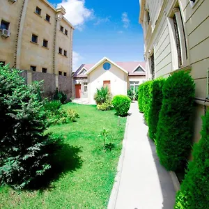 Seasons 3* Bakü