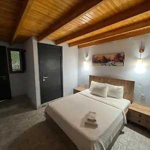 Ados 2* Çeşme